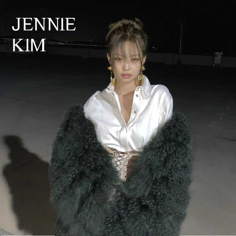 jennie kim wearing tibetano aspen