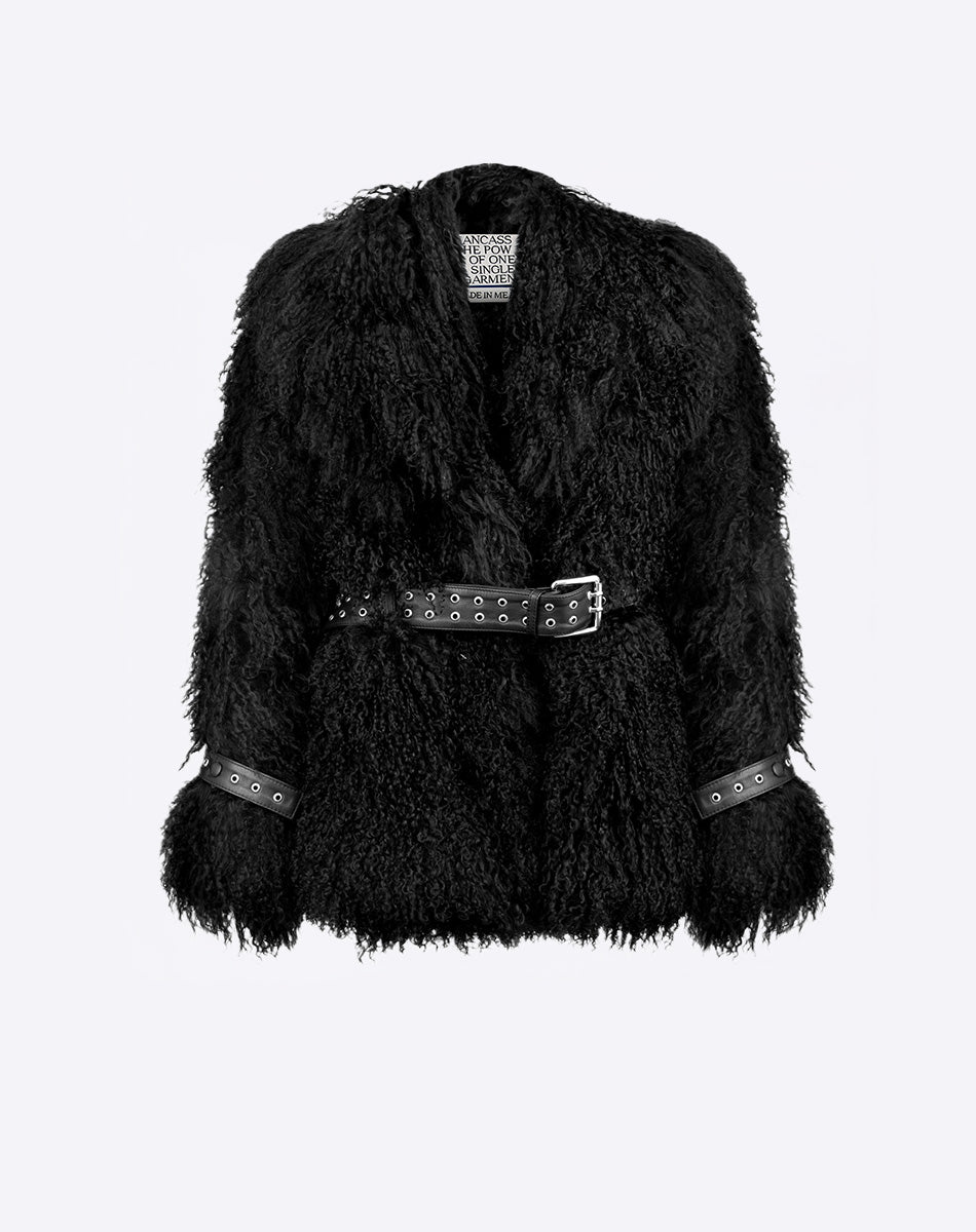 Amada chamarra de borrego